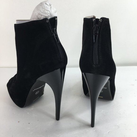 Elegant Black Peep-Toe Heels - Picture 3 of 7